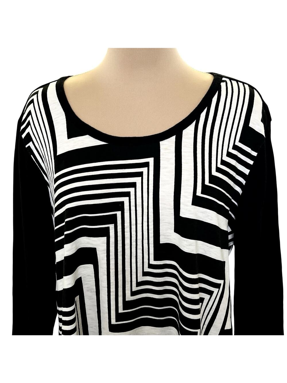 Chicos Weekends Top Womens Size 3 US 16 Cotton Knit Geometric Black White
